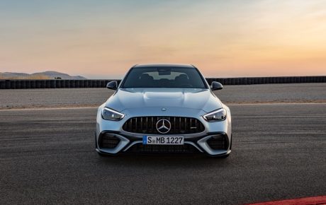 新款梅賽德斯-AMG C63 S：插電式混合動力超級轎車擁有 670 匹馬力